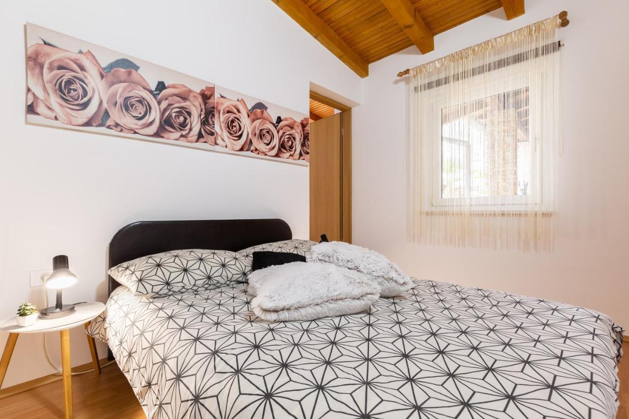 Holiday Home Bukovac Pola Esterno foto