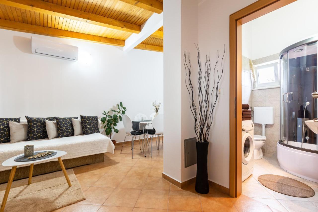 Holiday Home Bukovac Pola Esterno foto